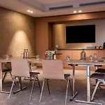 Radisson Blu Hotel, Centre Hotel 4*