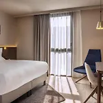ホテル Radisson Blu Hotel, Centre 4*