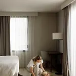 Radisson Blu Hotel, Centre Hotel 4*