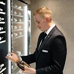 Radisson Blu Hotel, Centre 4*