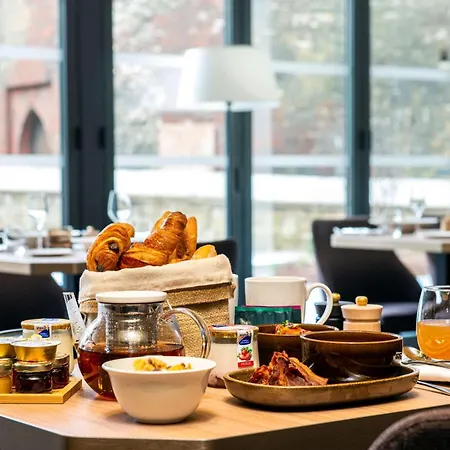 호텔 Radisson Blu Hotel, Centre 4*