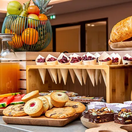 호텔 Radisson Blu Hotel, Centre 4*