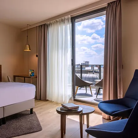 Hotel Radisson Blu Hotel, Centre 4*