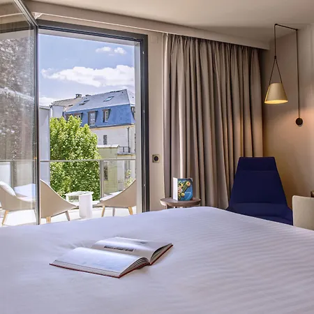 Radisson Blu Hotel, Centre 4* 루앙