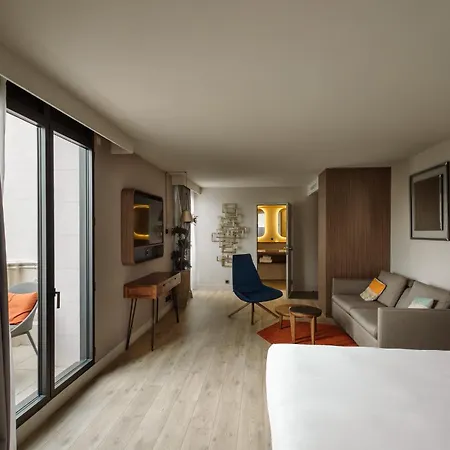 Radisson Blu Hotel, Centre Hotel
