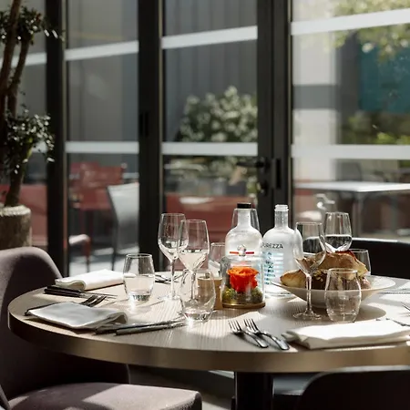 Radisson Blu Hotel, Centre 호텔 루앙