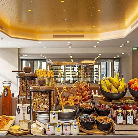 Radisson Blu Hotel, Centre Hotel