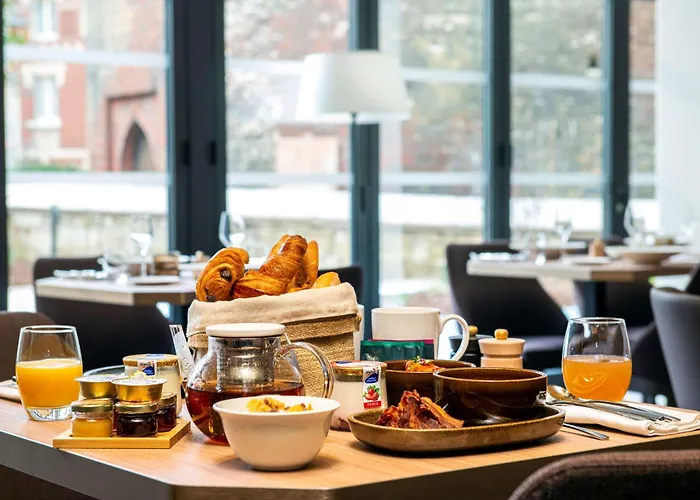 Hotel Radisson Blu Hotel, Centre 4*