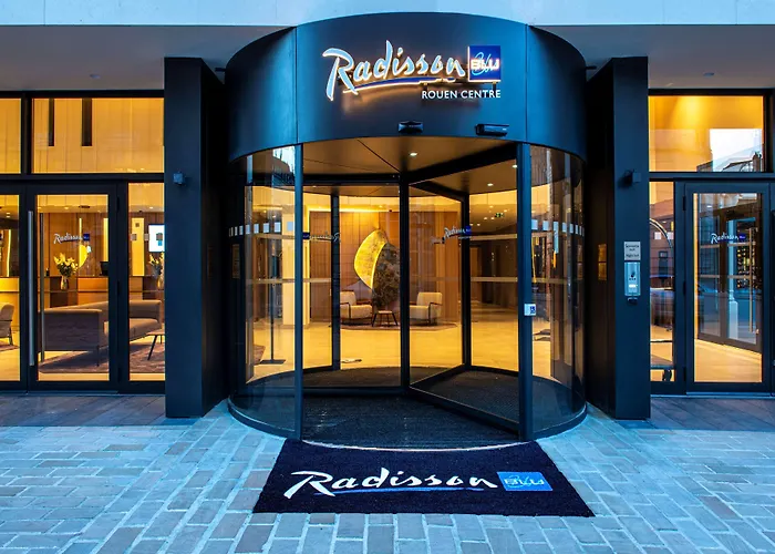 Radisson Blu Hotel, Centre 4*